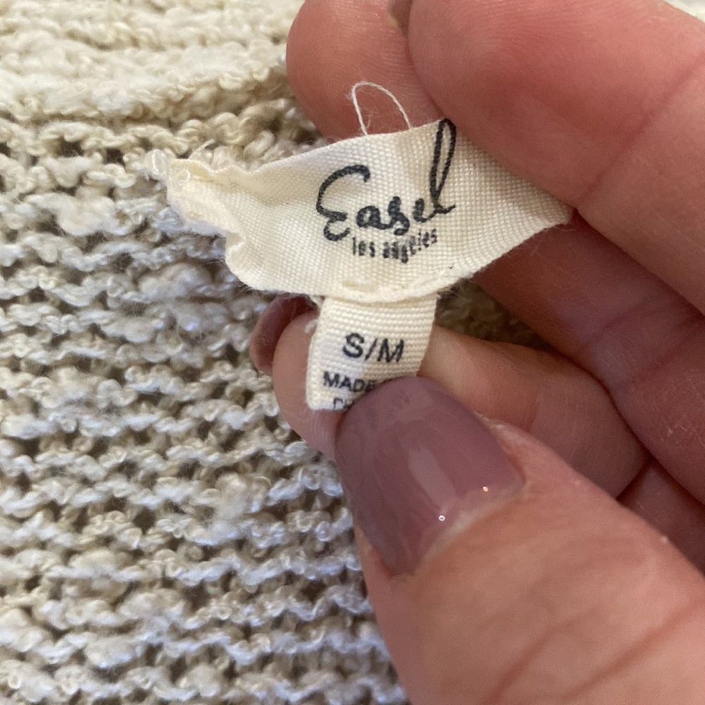 Sweater - Picture 2 of 3